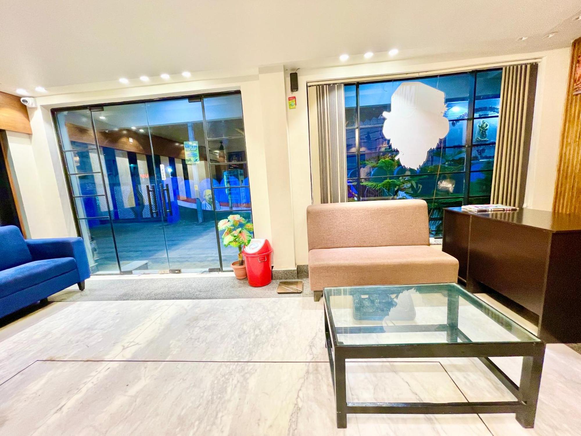 Hotel Rb International ! Puri Near-Sea-Beach-And-Temple Fully-Air-Conditioned-Hotel With-Lift-And-Card Payment Accepted-Parking-Facility, Best Hotel In Puri Bagian luar foto
