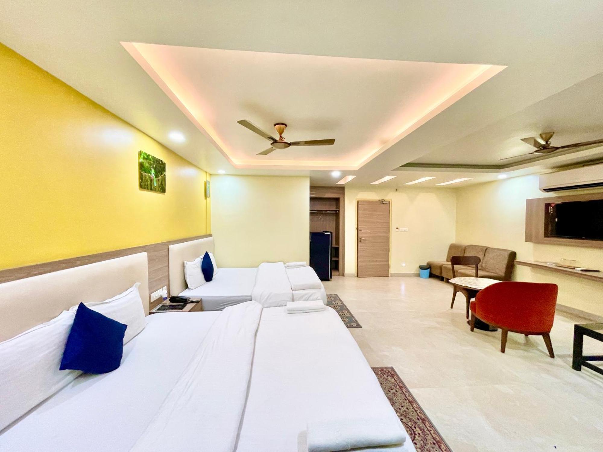 Hotel Rb International ! Puri Near-Sea-Beach-And-Temple Fully-Air-Conditioned-Hotel With-Lift-And-Card Payment Accepted-Parking-Facility, Best Hotel In Puri Bagian luar foto