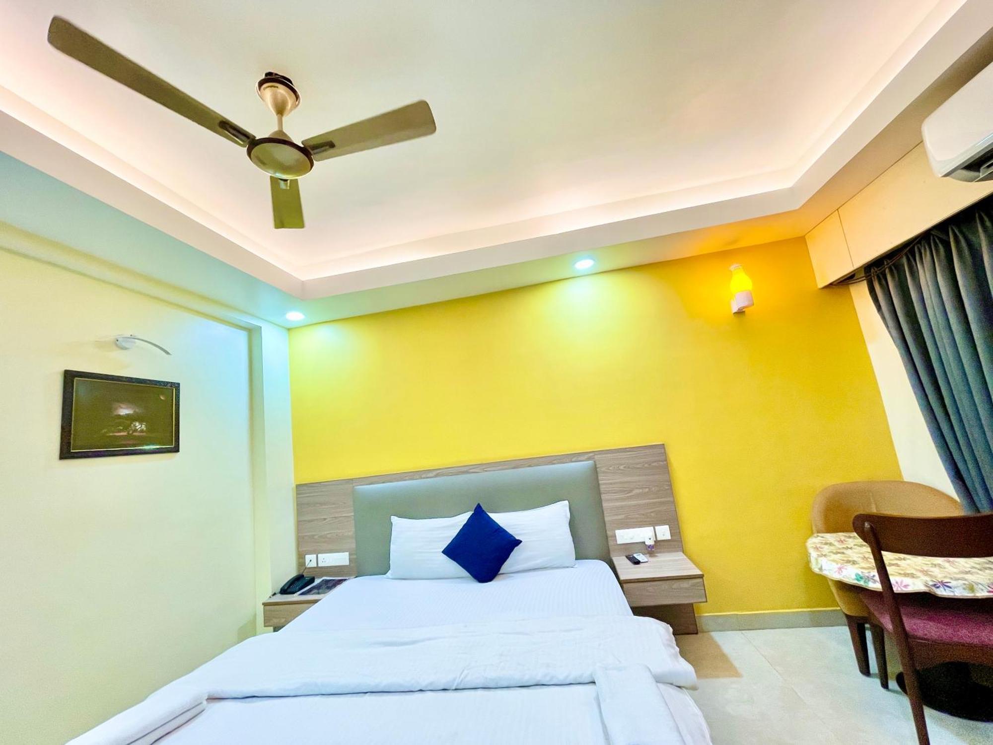 Hotel Rb International ! Puri Near-Sea-Beach-And-Temple Fully-Air-Conditioned-Hotel With-Lift-And-Card Payment Accepted-Parking-Facility, Best Hotel In Puri Bagian luar foto