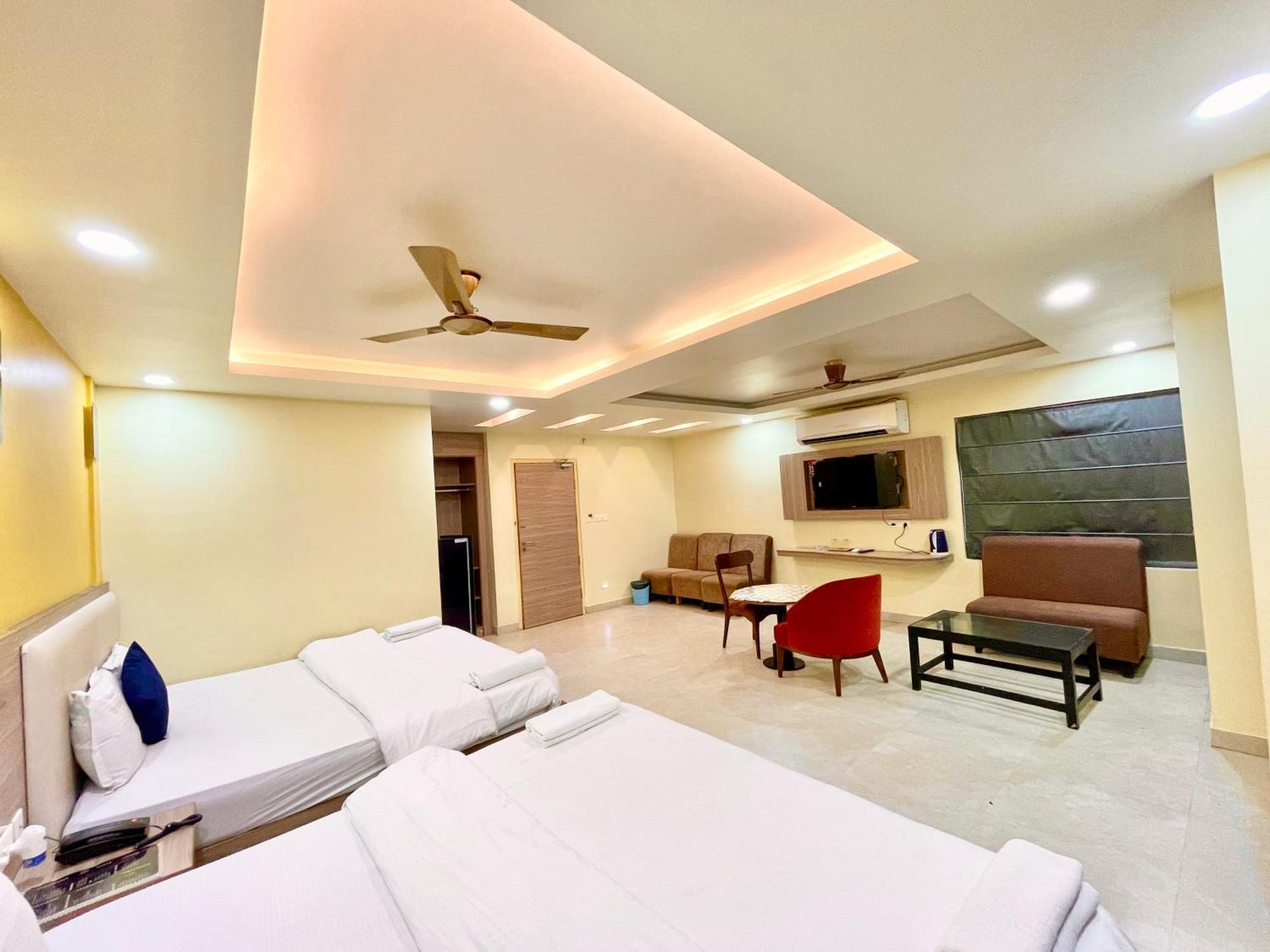 Hotel Rb International ! Puri Near-Sea-Beach-And-Temple Fully-Air-Conditioned-Hotel With-Lift-And-Card Payment Accepted-Parking-Facility, Best Hotel In Puri Bagian luar foto