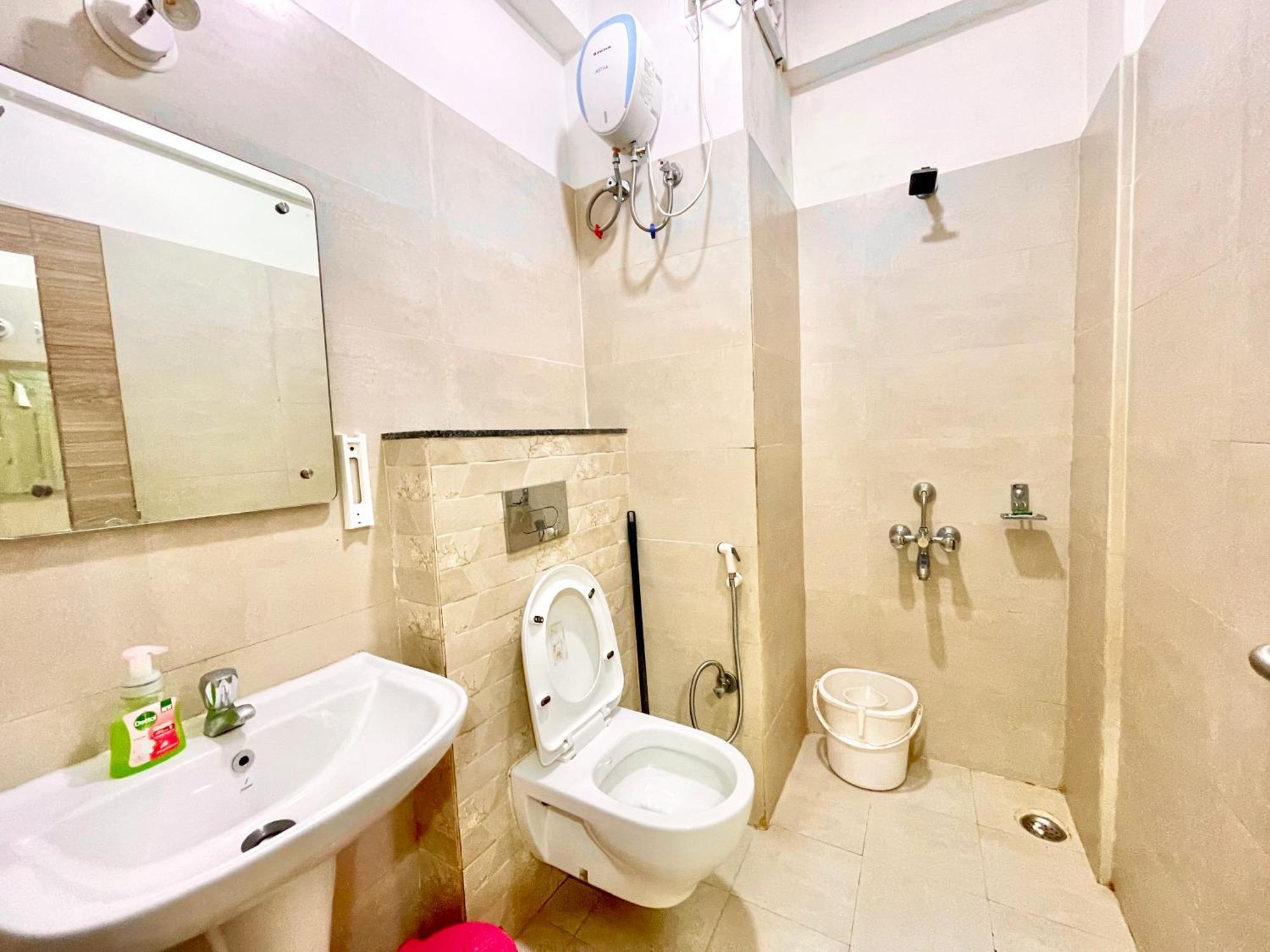 Hotel Rb International ! Puri Near-Sea-Beach-And-Temple Fully-Air-Conditioned-Hotel With-Lift-And-Card Payment Accepted-Parking-Facility, Best Hotel In Puri Bagian luar foto