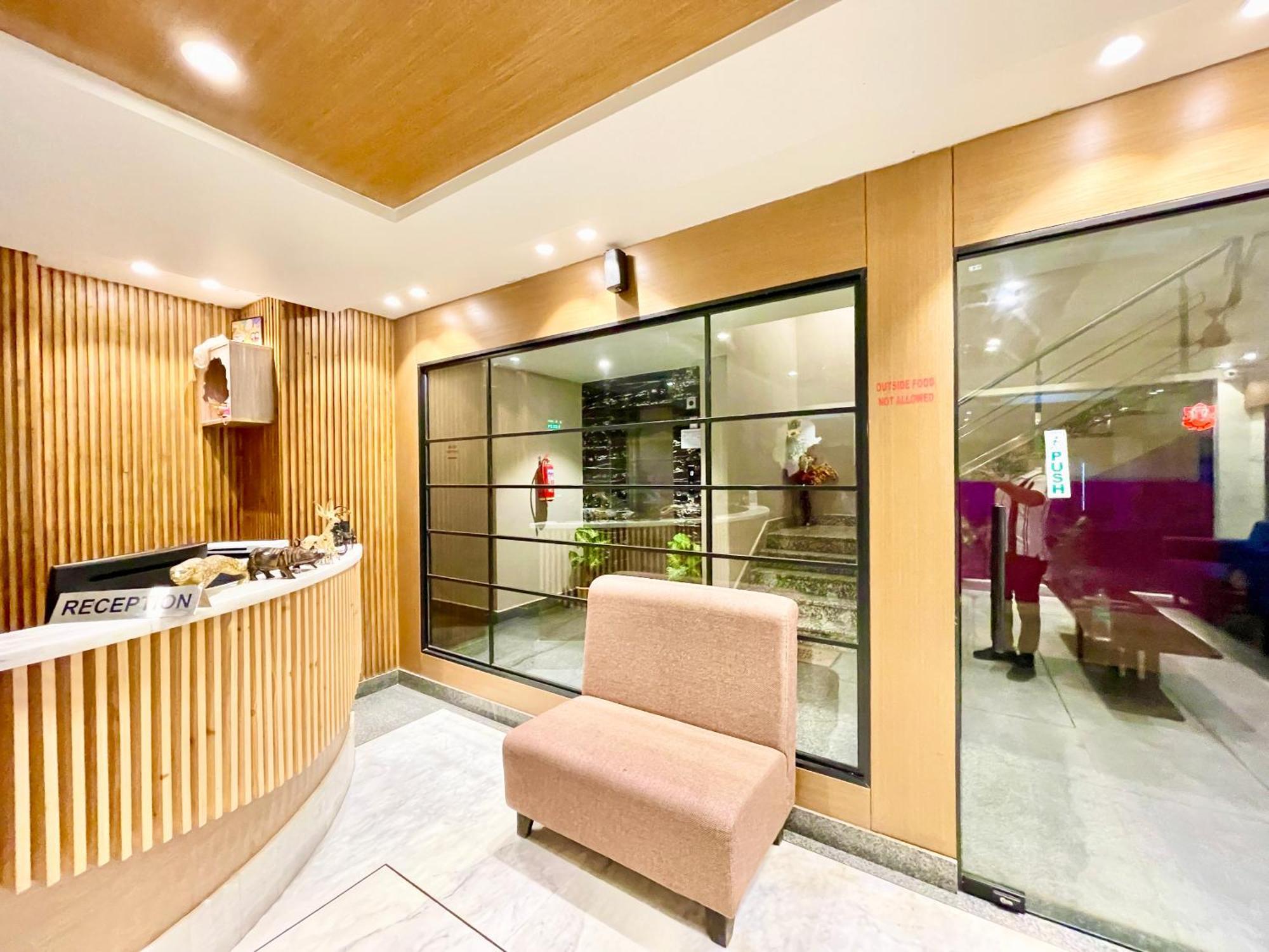 Hotel Rb International ! Puri Near-Sea-Beach-And-Temple Fully-Air-Conditioned-Hotel With-Lift-And-Card Payment Accepted-Parking-Facility, Best Hotel In Puri Bagian luar foto