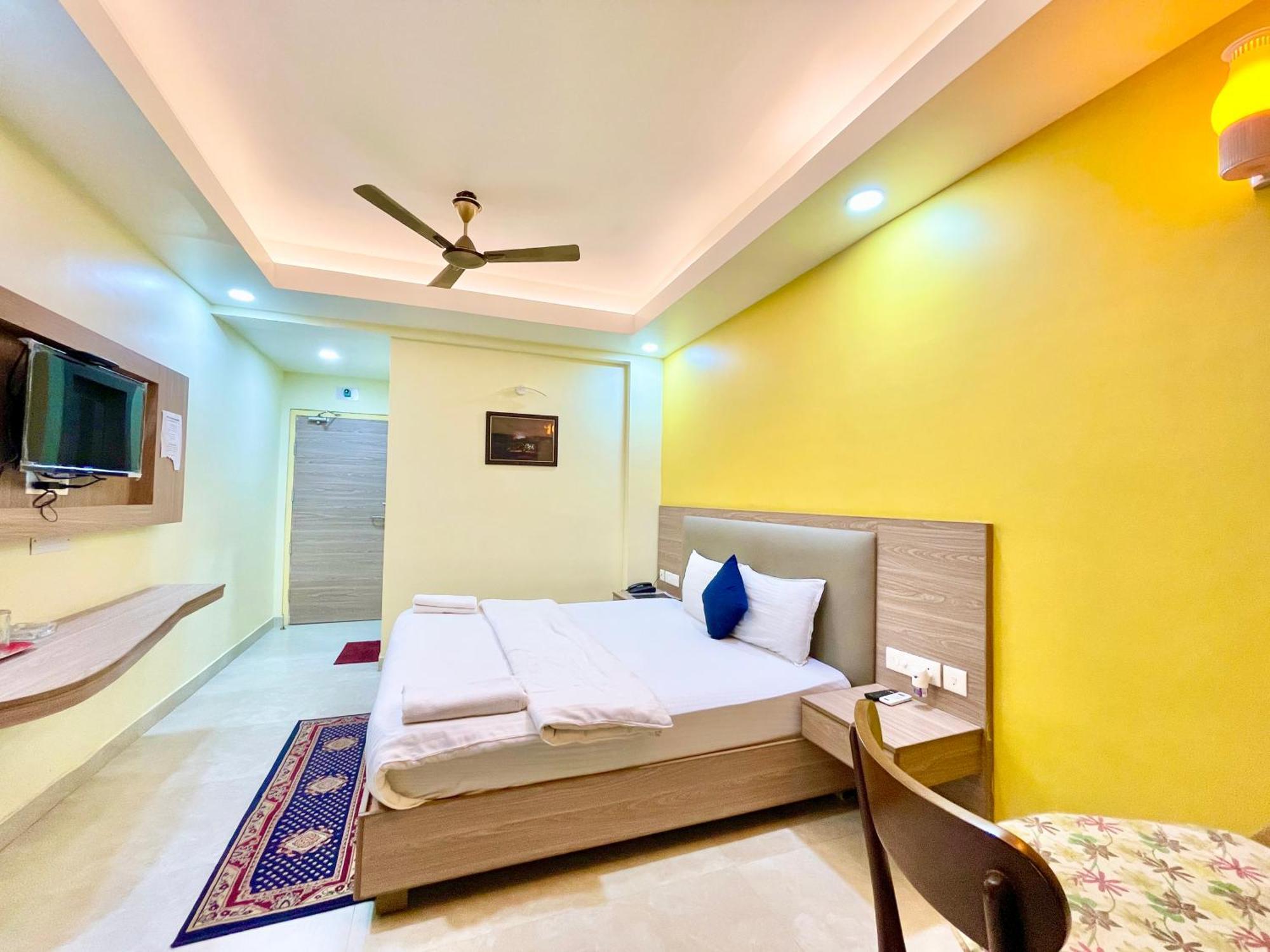 Hotel Rb International ! Puri Near-Sea-Beach-And-Temple Fully-Air-Conditioned-Hotel With-Lift-And-Card Payment Accepted-Parking-Facility, Best Hotel In Puri Bagian luar foto